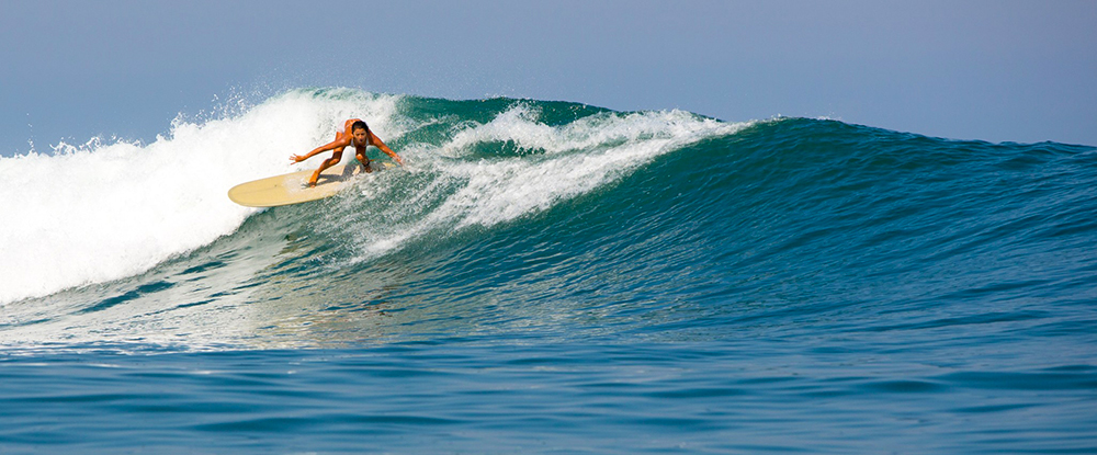 ¡Aprende a surfear en las hermosas playas de Puerto Vallarta con nuestros instructores expertos! Esta experiencia única es perfecta para principiantes y surfistas avanzados por igual.